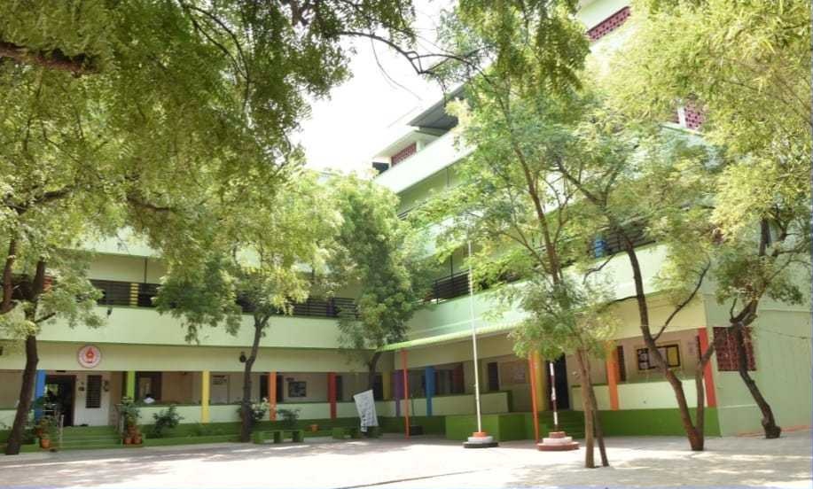 Schoolabout